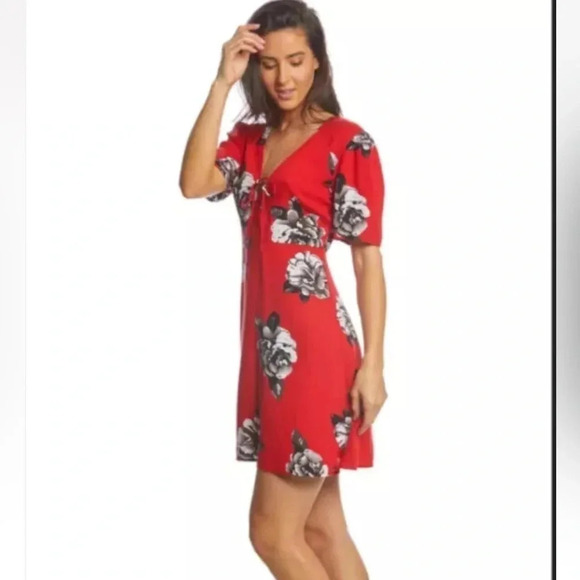 Volcom April March Floral Dress Cute Criss Cross Tie in Front Coastal Size S - Picture 7 of 9